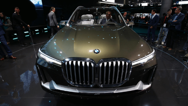 2022 BMW X8 Interiors, Specs, and Price